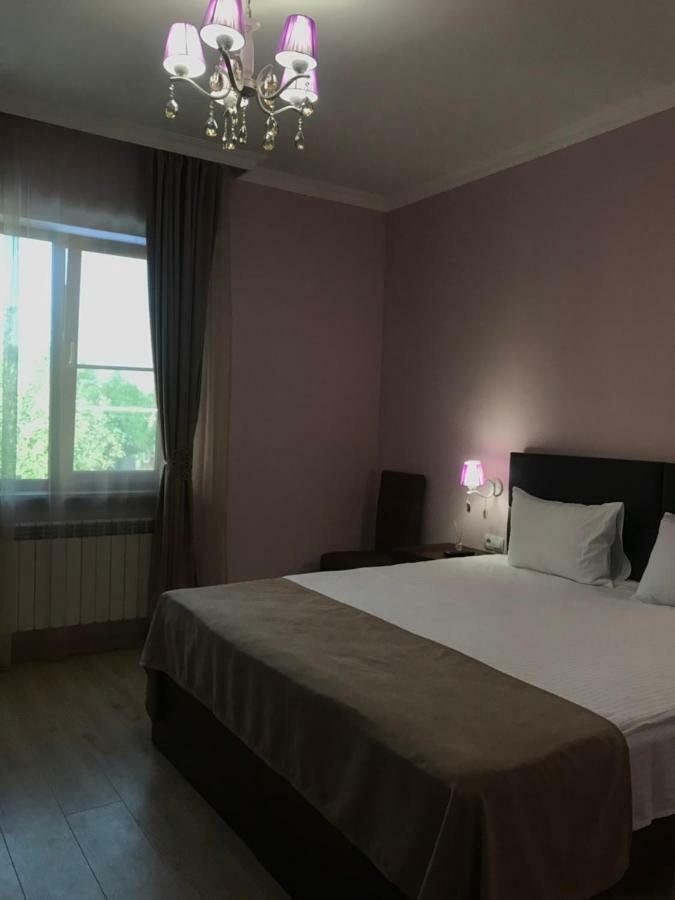 Royal Palace Hotel Vanadzor Eksteriør billede