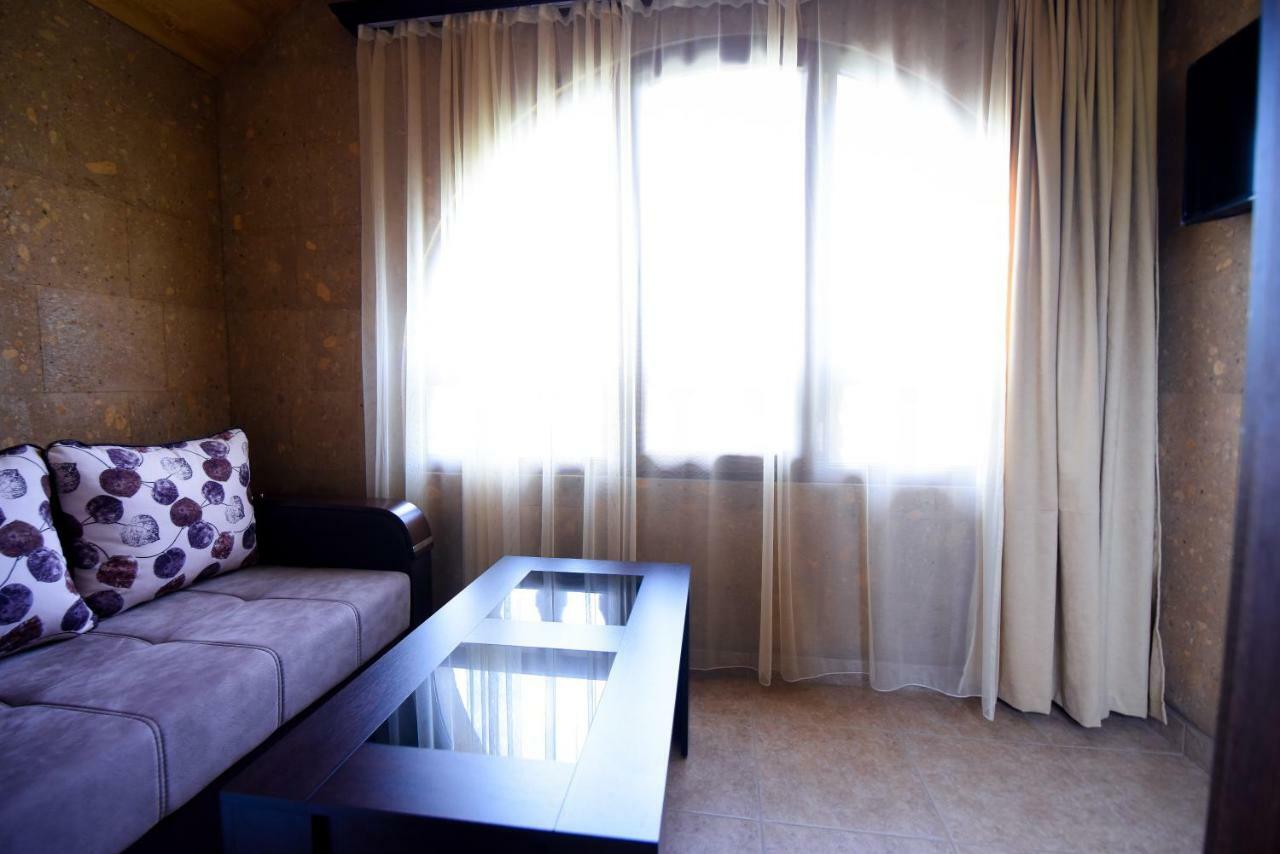 Royal Palace Hotel Vanadzor Eksteriør billede