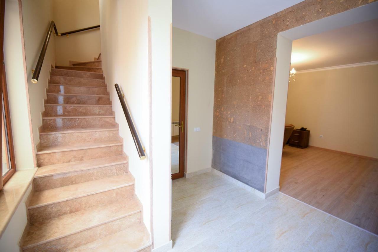 Royal Palace Hotel Vanadzor Eksteriør billede